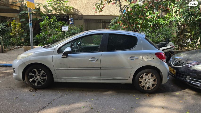 מודעת רכב פיג'ו 207