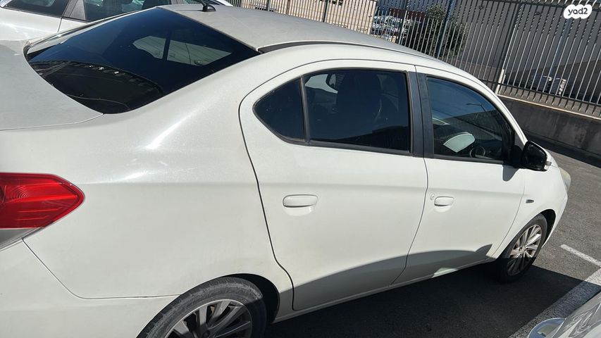 מודעת רכב מיצובישי אטראז'