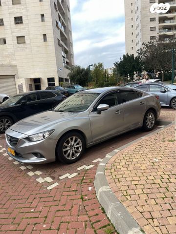 מודעת רכב מאזדה 6