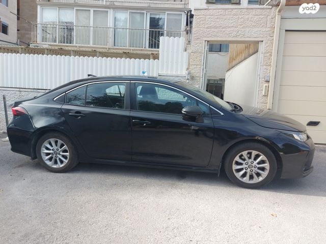 מודעת רכב טויוטה קורולה