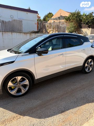 מודעת רכב ג׳ילי Geometry C