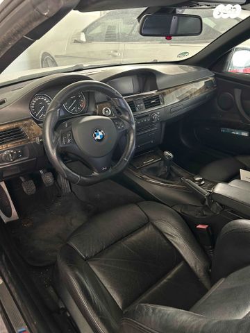 מודעת רכב ב מ וו סדרה 3