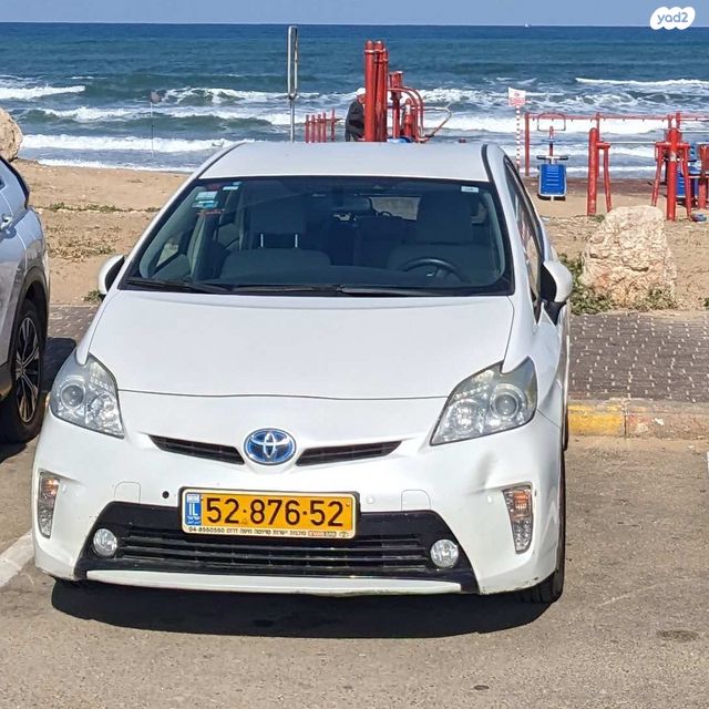 מודעת רכב טויוטה פריוס