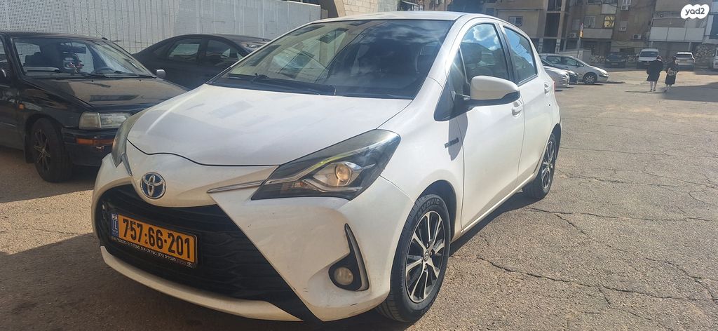 מודעת רכב טויוטה יאריס