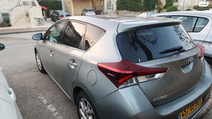 מודעת רכב טויוטה אוריס