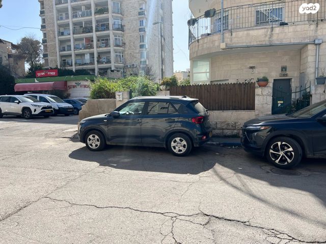 מודעת רכב יונדאי וניו