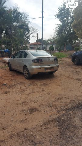 מודעת רכב מאזדה 3