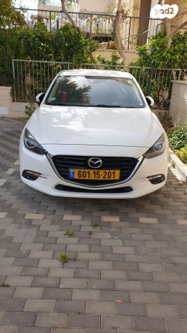 מודעת רכב מאזדה 3