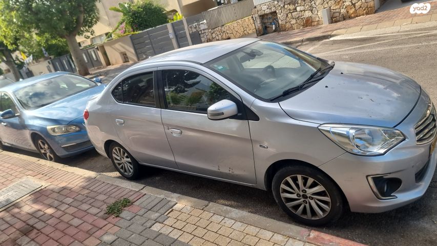 מודעת רכב מיצובישי אטראז'