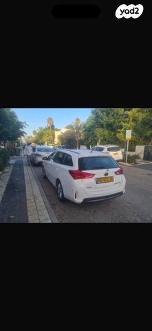 מודעת רכב טויוטה אוריס