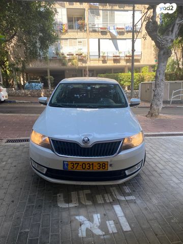 מודעת רכב סקודה ראפיד