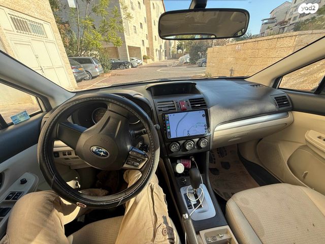 מודעת רכב סובארו XV