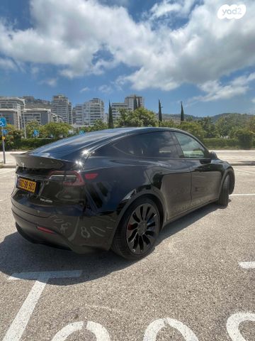 מודעת רכב טסלה מודל Y