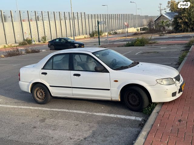 מודעת רכב מאזדה 2