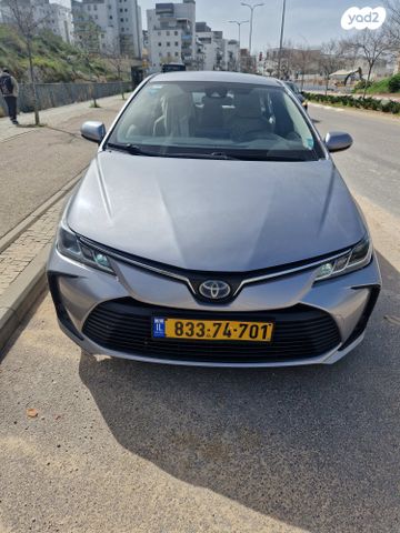 מודעת רכב טויוטה קורולה