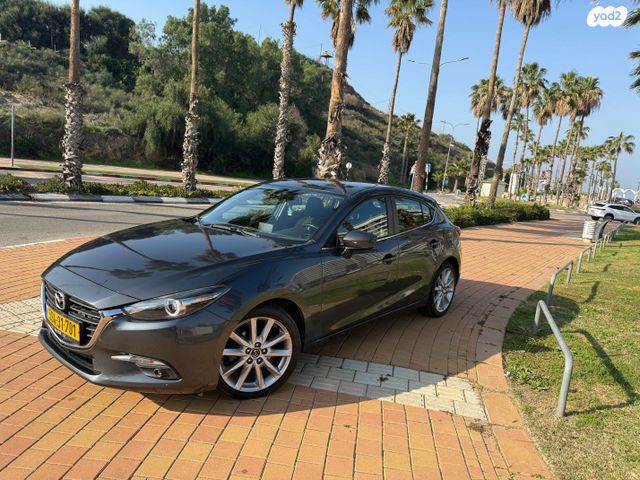 מודעת רכב מאזדה 3