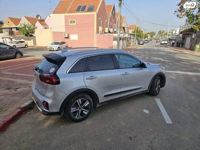 מודעת רכב קיה נירו