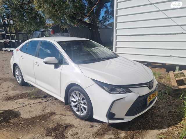 מודעת רכב טויוטה קורולה