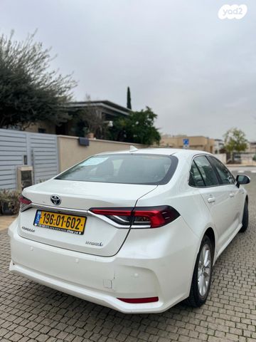 מודעת רכב טויוטה קורולה