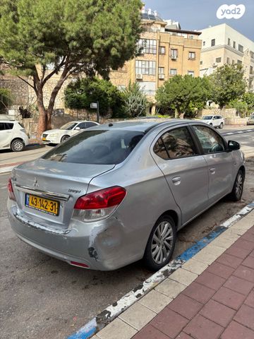 מודעת רכב מיצובישי אטראז'