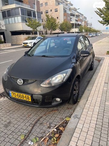 מודעת רכב מאזדה 2