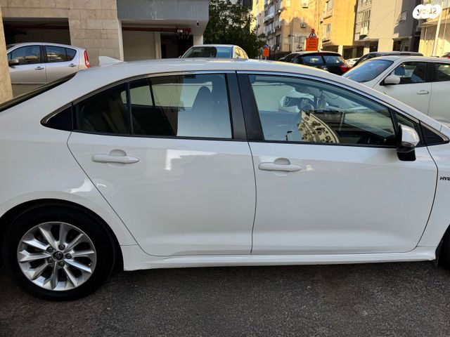 מודעת רכב טויוטה קורולה