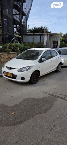 מודעת רכב מאזדה 2