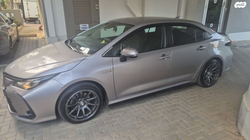 מודעת רכב טויוטה קורולה