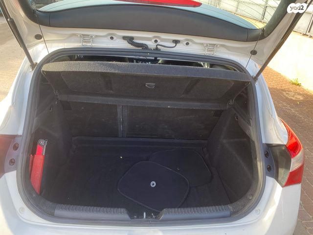 מודעת רכב יונדאי i30