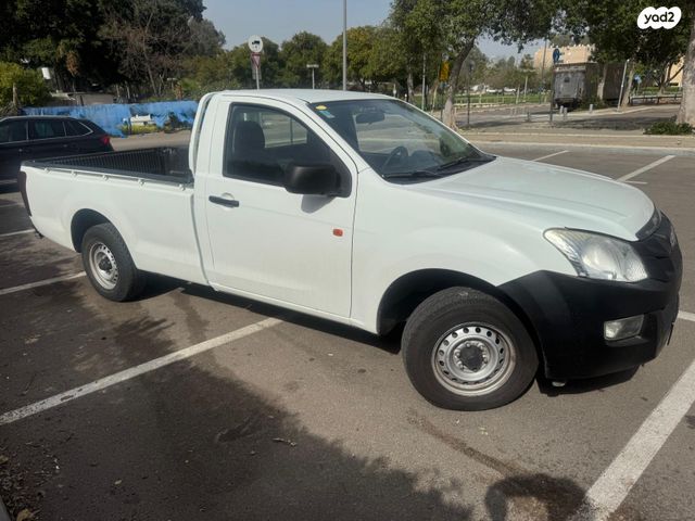 מודעת רכב איסוזו די-מקס