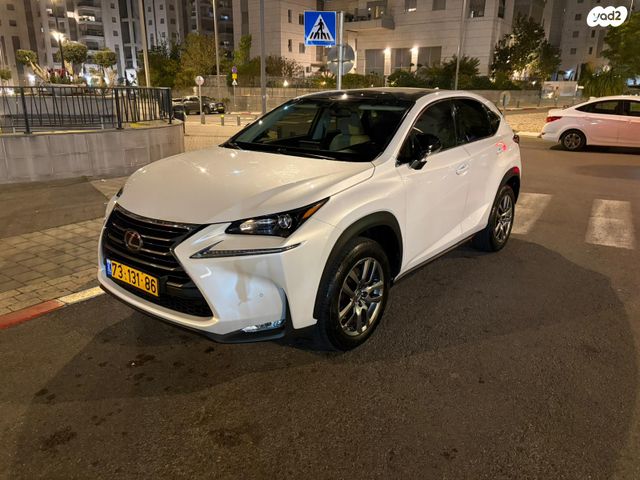 מודעת רכב לקסוס NX