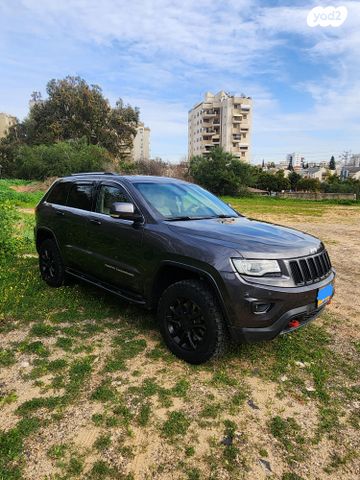מודעת רכב ג'יפ גרנד צ'ירוקי