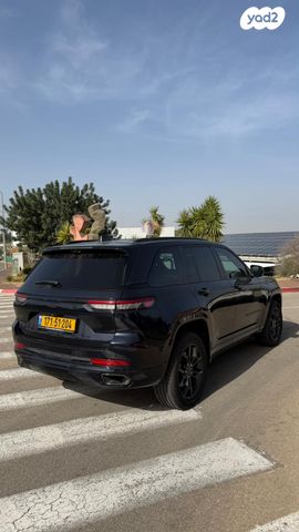 מודעת רכב ג'יפ גרנד צ'ירוקי 2