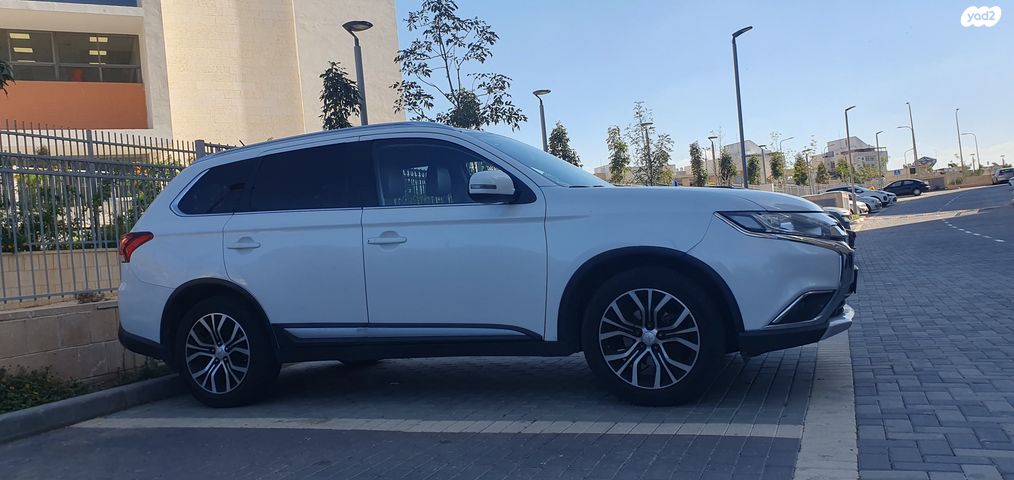מודעת רכב מיצובישי אאוטלנדר