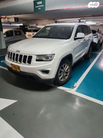 מודעת רכב ג'יפ גרנד צ'ירוקי