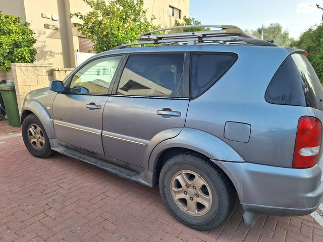 מודעת רכב סאנגיונג רקסטון