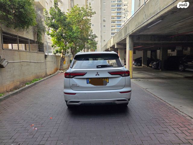 מודעת רכב מיצובישי אאוטלנדר