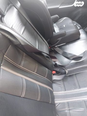 מודעת רכב טויוטה RAV4