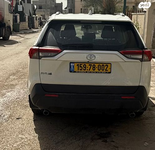 מודעת רכב טויוטה RAV4