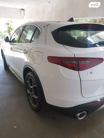 מודעת רכב אלפא רומיאו סטלביו