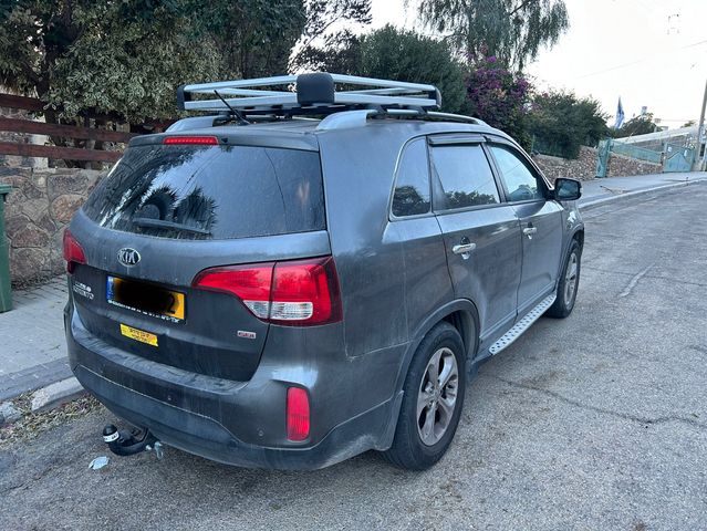 מודעת רכב קיה סורנטו