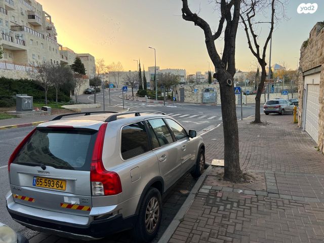 מודעת רכב וולוו XC90