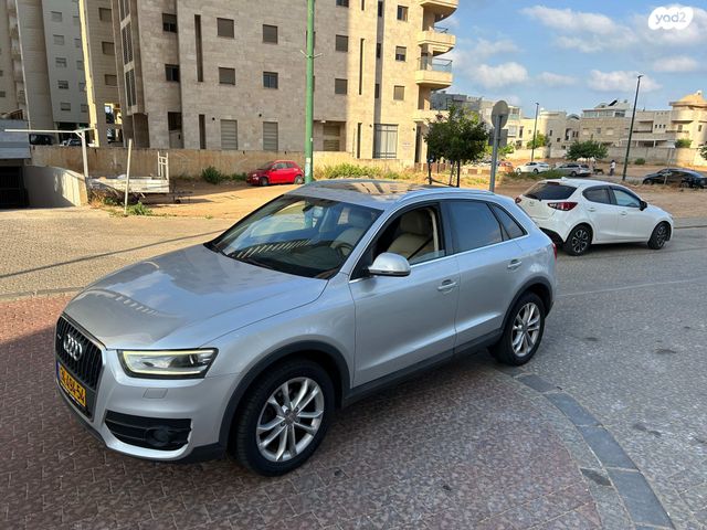 מודעת רכב אאודי Q3 2