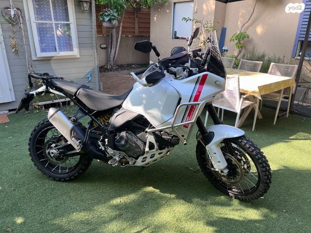 מודעת רכב דוקאטי Desert X 