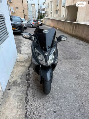 מודעת רכב סאן יאנג ג'וי-מקס 250 XI