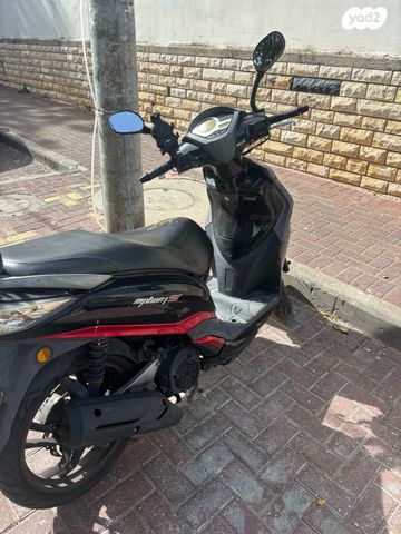 מודעת רכב סאן יאנג סימפוני 200