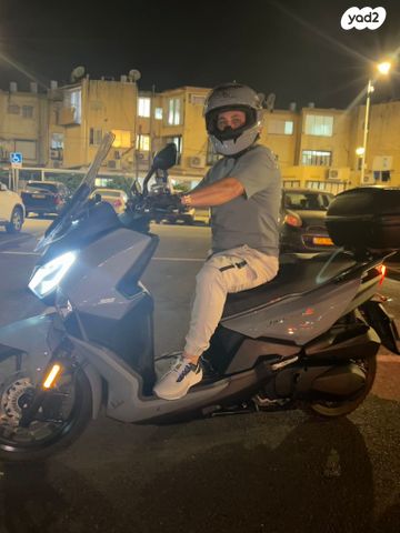 מודעת רכב סאן יאנג ג'וירייד 300 16