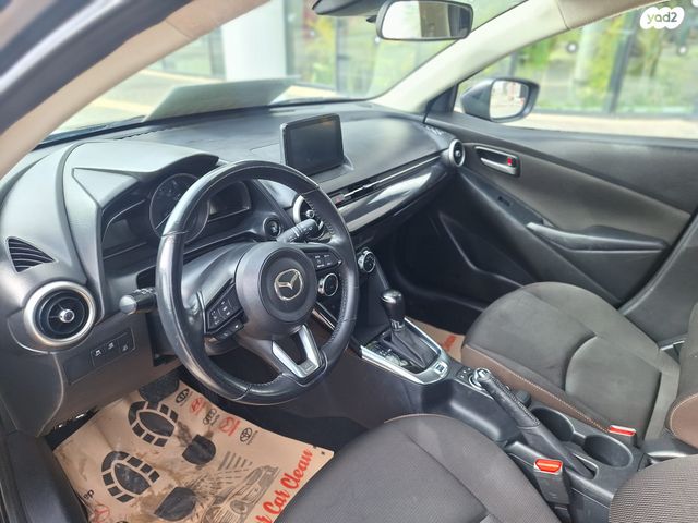 מודעת רכב מאזדה 2 1