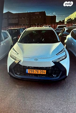 מודעת רכב טויוטה C-HR