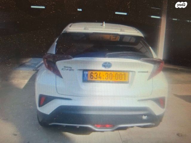 מודעת רכב טויוטה C-HR